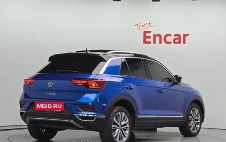 Volkswagen T-Roc I, 2021 год, 2 140 000 рублей, 4 фотография