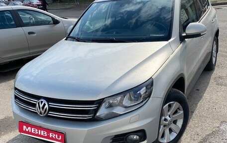 Volkswagen Tiguan I, 2012 год, 1 299 900 рублей, 5 фотография