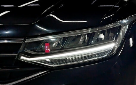 Volkswagen Tiguan II, 2021 год, 3 150 000 рублей, 29 фотография