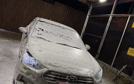 Hyundai Solaris II рестайлинг, 2018 год, 1 020 000 рублей, 4 фотография