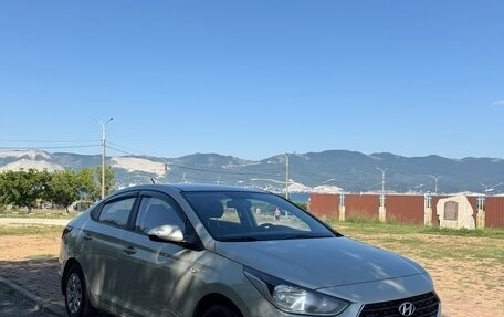 Hyundai Solaris II рестайлинг, 2018 год, 1 020 000 рублей, 15 фотография