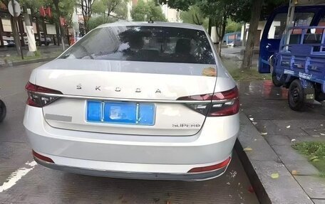 Skoda Superb III рестайлинг, 2022 год, 2 090 000 рублей, 5 фотография