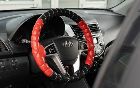 Hyundai Solaris II рестайлинг, 2011 год, 780 000 рублей, 11 фотография
