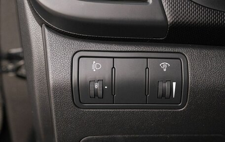 Hyundai Solaris II рестайлинг, 2011 год, 780 000 рублей, 17 фотография