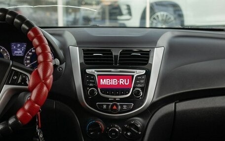 Hyundai Solaris II рестайлинг, 2011 год, 780 000 рублей, 14 фотография