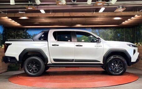 Toyota Hilux, 2026 год, 6 000 000 рублей, 6 фотография