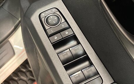 Toyota Hilux, 2026 год, 6 000 000 рублей, 12 фотография