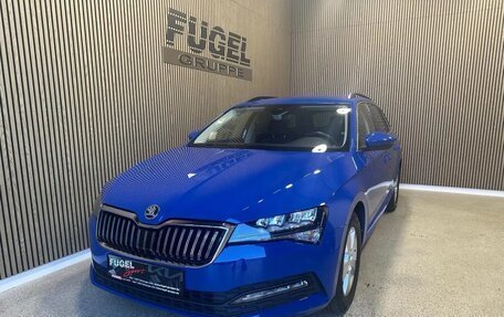 Skoda Superb III рестайлинг, 2023 год, 3 170 000 рублей, 1 фотография