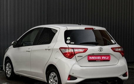 Toyota Vitz, 2019 год, 980 000 рублей, 5 фотография