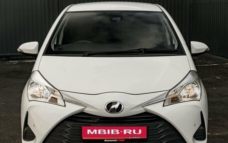 Toyota Vitz, 2019 год, 980 000 рублей, 2 фотография
