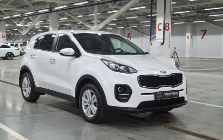 KIA Sportage IV рестайлинг, 2018 год, 1 565 000 рублей, 3 фотография