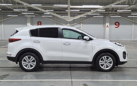 KIA Sportage IV рестайлинг, 2018 год, 1 565 000 рублей, 4 фотография