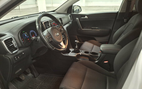 KIA Sportage IV рестайлинг, 2018 год, 1 565 000 рублей, 16 фотография