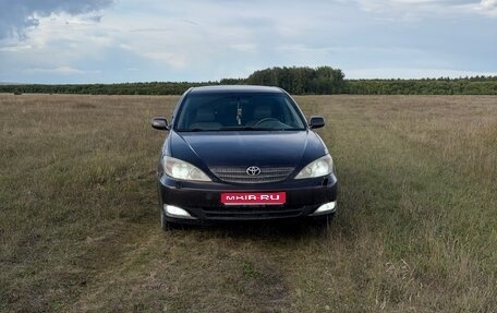 Toyota Camry V40, 2003 год, 600 000 рублей, 1 фотография