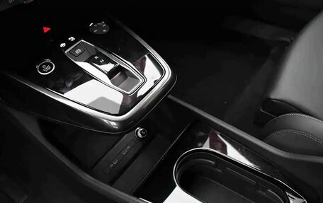 Audi Q4 e-tron, 2024 год, 4 020 000 рублей, 13 фотография