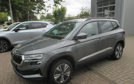 Skoda Karoq I, 2023 год, 2 870 000 рублей, 6 фотография