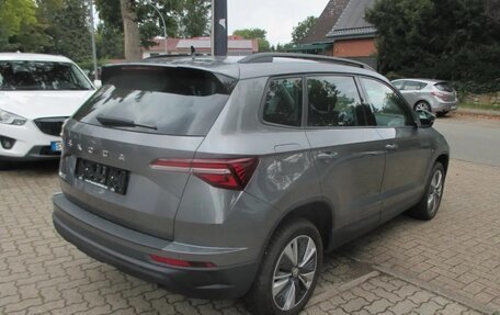 Skoda Karoq I, 2023 год, 2 870 000 рублей, 5 фотография