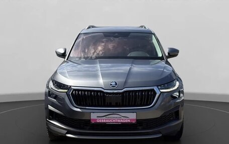 Skoda Kodiaq I, 2023 год, 3 470 000 рублей, 2 фотография