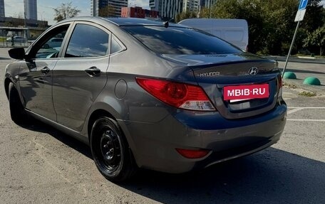 Hyundai Solaris II рестайлинг, 2014 год, 760 000 рублей, 3 фотография