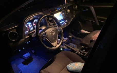 Toyota RAV4, 2017 год, 3 400 000 рублей, 16 фотография