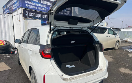 Honda Fit, 2021 год, 1 330 000 рублей, 16 фотография