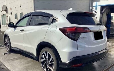 Honda Vezel, 2021 год, 1 487 000 рублей, 6 фотография
