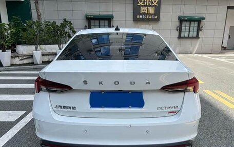 Skoda Octavia IV, 2023 год, 1 650 000 рублей, 5 фотография