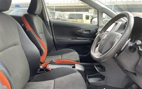 Toyota Wish II, 2017 год, 1 177 000 рублей, 8 фотография