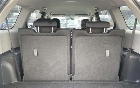 Toyota Wish II, 2017 год, 1 177 000 рублей, 16 фотография