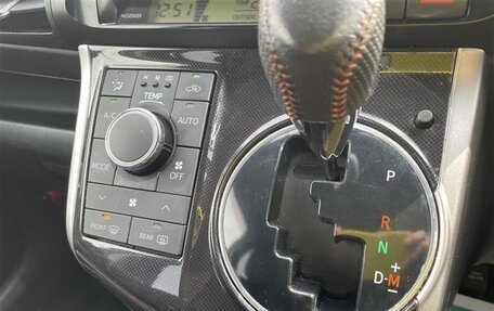 Toyota Wish II, 2017 год, 1 177 000 рублей, 11 фотография