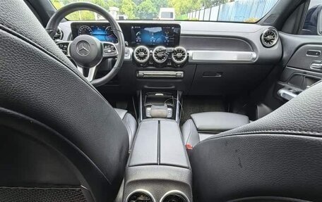 Mercedes-Benz GLB, 2023 год, 2 250 333 рублей, 13 фотография