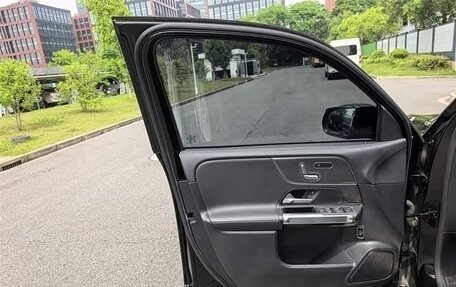 Mercedes-Benz GLB, 2023 год, 2 250 333 рублей, 16 фотография