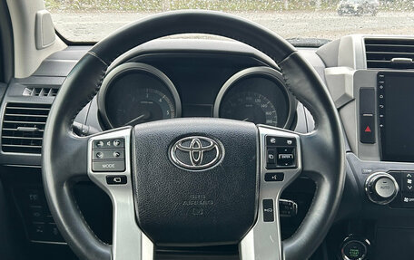 Toyota Land Cruiser Prado 150 рестайлинг 2, 2015 год, 3 750 000 рублей, 10 фотография