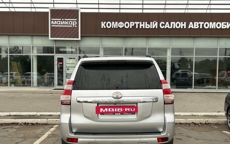 Toyota Land Cruiser Prado 150 рестайлинг 2, 2015 год, 3 750 000 рублей, 5 фотография