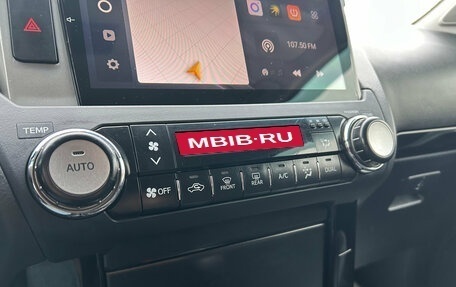 Toyota Land Cruiser Prado 150 рестайлинг 2, 2015 год, 3 750 000 рублей, 16 фотография