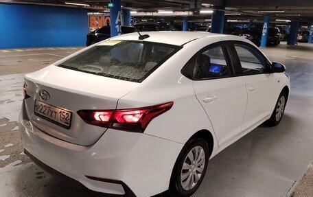 Hyundai Solaris II рестайлинг, 2019 год, 740 000 рублей, 3 фотография