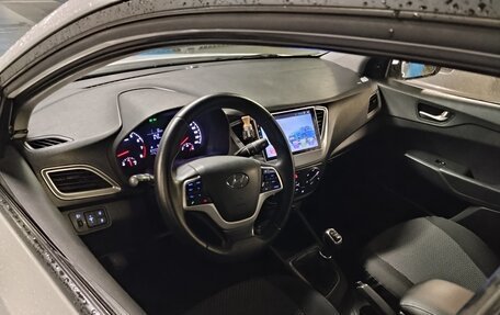 Hyundai Solaris II рестайлинг, 2019 год, 740 000 рублей, 6 фотография