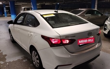 Hyundai Solaris II рестайлинг, 2019 год, 740 000 рублей, 4 фотография
