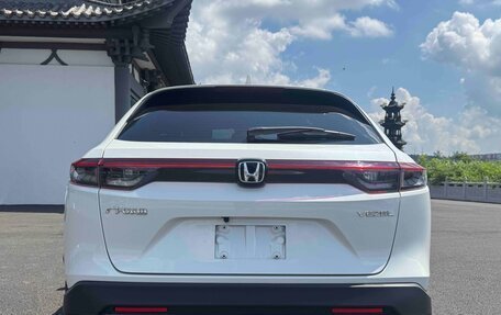 Honda Vezel, 2023 год, 2 090 000 рублей, 5 фотография