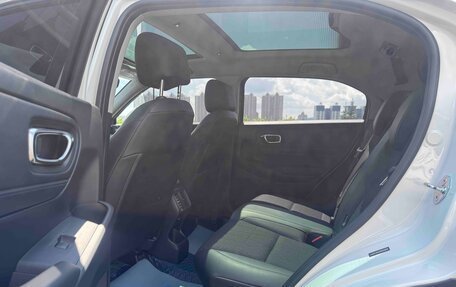 Honda Vezel, 2023 год, 2 090 000 рублей, 8 фотография