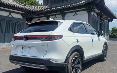 Honda Vezel, 2023 год, 2 090 000 рублей, 6 фотография