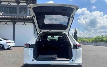 Honda Vezel, 2023 год, 2 090 000 рублей, 20 фотография