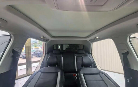 Volkswagen T-Roc I, 2023 год, 1 700 000 рублей, 12 фотография