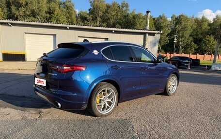 Alfa Romeo Stelvio, 2021 год, 4 000 000 рублей, 2 фотография