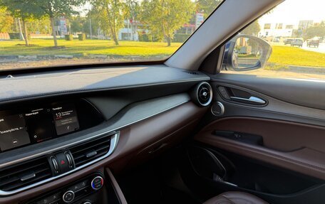 Alfa Romeo Stelvio, 2021 год, 4 000 000 рублей, 8 фотография