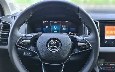 Skoda Karoq I, 2022 год, 1 863 500 рублей, 10 фотография