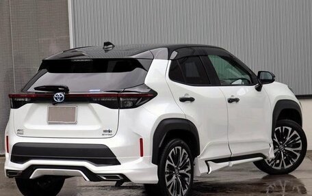 Toyota Yaris Cross, 2023 год, 1 445 000 рублей, 6 фотография