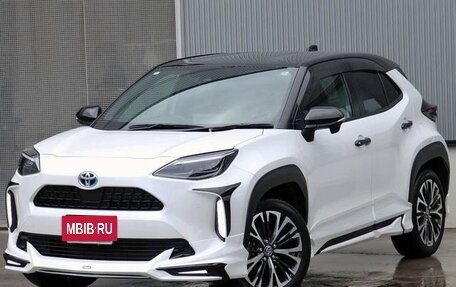 Toyota Yaris Cross, 2023 год, 1 445 000 рублей, 3 фотография