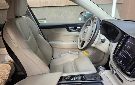 Volvo XC60 II, 2021 год, 4 440 000 рублей, 3 фотография