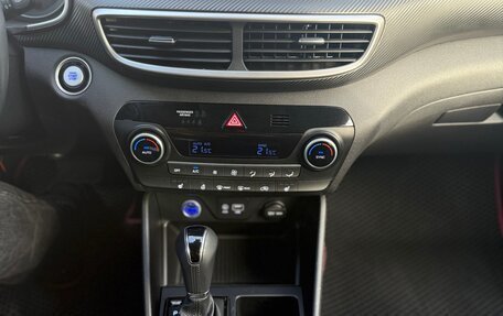 Hyundai Tucson III, 2018 год, 2 400 000 рублей, 11 фотография